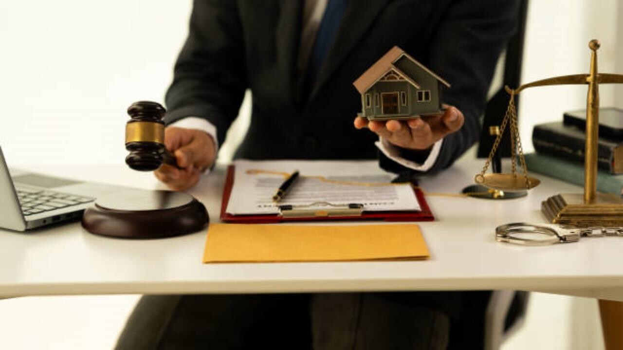 Vendre un bien sans une estimation immobilire  Bayeux : risques et sanctions